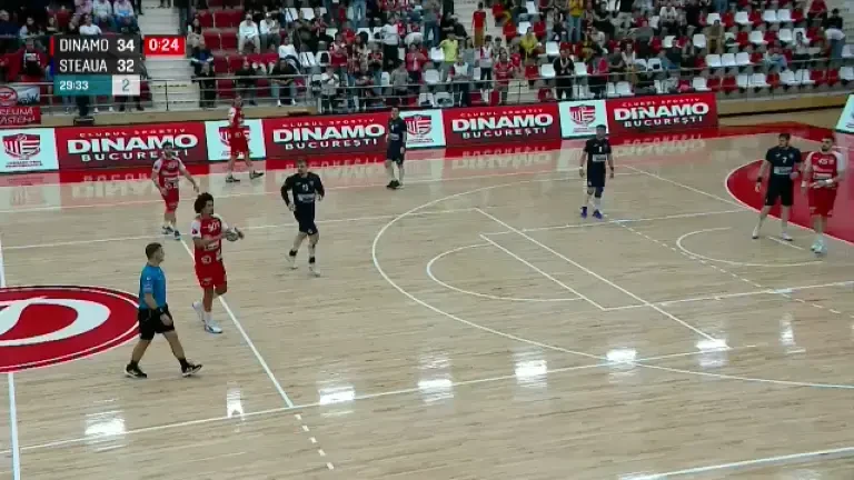 Dinamo - Steaua 35-32 în Liga Zimbrilor (finalul meciului)